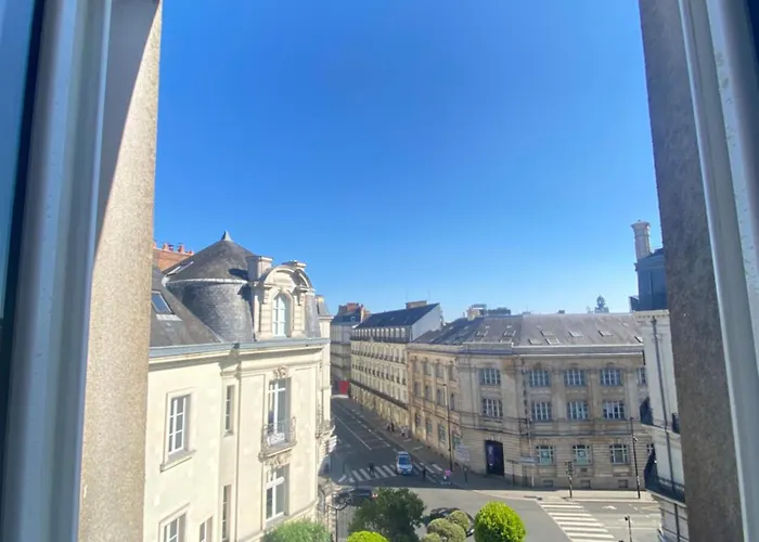 22m2 Neuf Centre De A 100m De La Cathedrale *